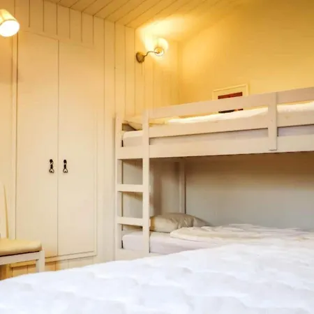 Feriehus Modern Holiday In With Sauna Hastiere-par-dela