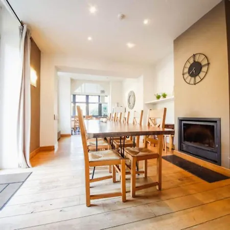 Modern In With Sauna Hastiere-par-dela