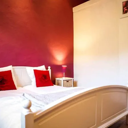 Modern Holiday In With Sauna * Hastiere-par-dela