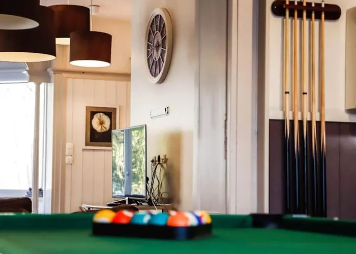 Modern In With Sauna Hastiere-par-dela